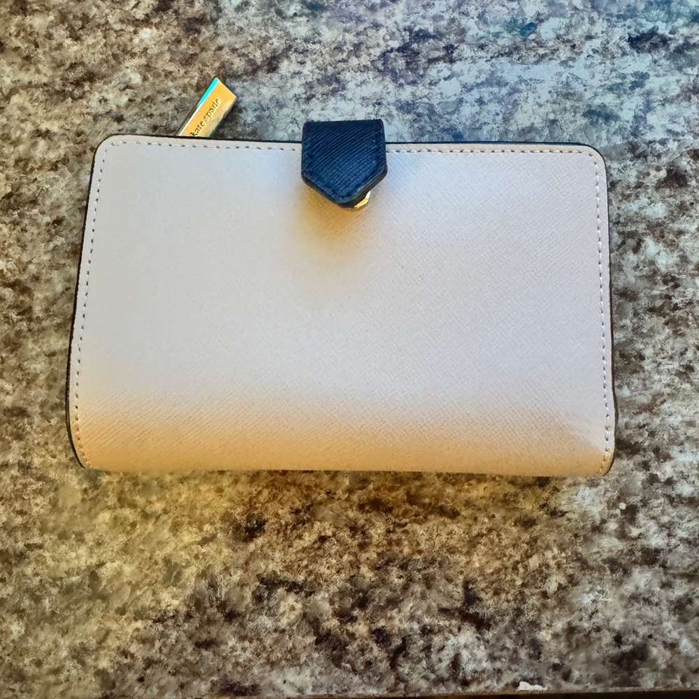 Kate Spade Black and Cream Wallet (Medium) - Picture 2 of 5